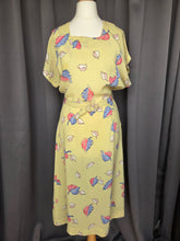 Load image into Gallery viewer, 1940s Acid Yellow, Black, White, Beige, Pink and Blue Novelty Print Leaf Dress
