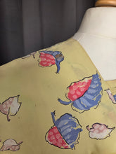 Load image into Gallery viewer, 1940s Acid Yellow, Black, White, Beige, Pink and Blue Novelty Print Leaf Dress
