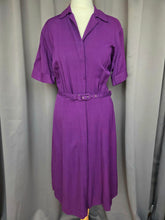 Load image into Gallery viewer, 1940s Rich Purple Zip Front Dress
