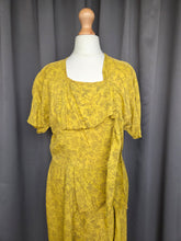 Load image into Gallery viewer, 1940s Yellow and Black Rayon Dress

