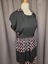 Load image into Gallery viewer, 1940s Black Dress With Colour Block Multicoloured Rose Print
