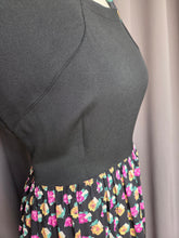 Load image into Gallery viewer, 1940s Black Dress With Colour Block Multicoloured Rose Print
