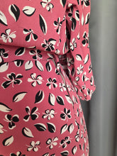 Load image into Gallery viewer, 1940s Pink, Black and White Leaf Print Crepe Dress
