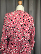 Load image into Gallery viewer, 1940s Pink, Black and White Leaf Print Crepe Dress

