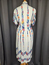 Load image into Gallery viewer, 1940s White Moygashel Dress With Multicoloured Flower Stripes
