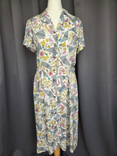 Load image into Gallery viewer, 1940s Grey Novelty Print Flower and Names Dress
