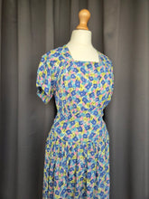 Load image into Gallery viewer, 1940s Bright Colourful Spot Abstract Dress
