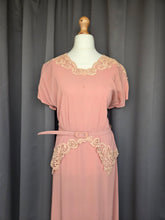 Load image into Gallery viewer, 1940s Pale Pink and Cream Lace Crepe Long Evening Dress
