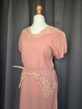 Load image into Gallery viewer, 1940s Pale Pink and Cream Lace Crepe Long Evening Dress
