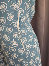 Load image into Gallery viewer, 1940s Teal and White Novelty Hat Print Dress
