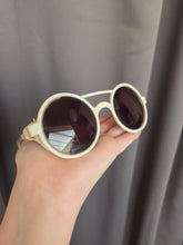 Load image into Gallery viewer, 1940s Off White Leather Side Sunglasses
