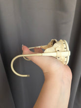 Load image into Gallery viewer, 1940s Off White Leather Side Sunglasses
