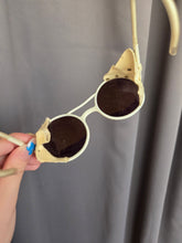 Load image into Gallery viewer, 1940s Off White Leather Side Sunglasses
