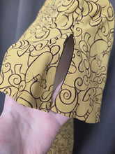 Load image into Gallery viewer, 1940s Yellow and Black Novelty Ladies Face Print Dress
