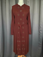 Load image into Gallery viewer, 1930s/1940s Brown Wool Crepe Green Beaded Dress
