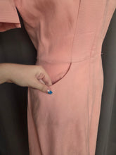 Load image into Gallery viewer, 1940s Pink Moygashel Zip Front Dress
