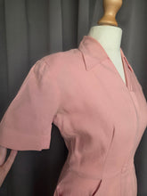 Load image into Gallery viewer, 1940s Pink Moygashel Zip Front Dress
