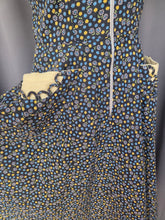 Load image into Gallery viewer, 1940s Black and Yellow Floral Zip Front Dress
