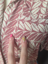 Load image into Gallery viewer, 1940s Dusky Pink and White Leaf Print Dress
