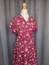 Load image into Gallery viewer, 1940s Burgundy And Multicoloured Floral Dress
