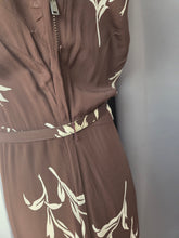 Load image into Gallery viewer, 1940s Brown and White Rayon Jersey Dress
