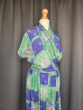 Load image into Gallery viewer, 1940s Blue/Purple and Green Tile Print Silk Dress
