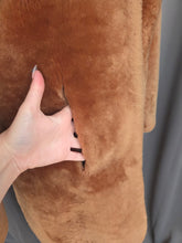 Load image into Gallery viewer, 1940s Beige/Sand Fur Coat With Strong Shoulders
