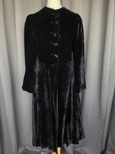 Load image into Gallery viewer, 1930s Black Soft Velvet Fit and Flare Coat
