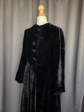 Load image into Gallery viewer, 1930s Black Soft Velvet Fit and Flare Coat
