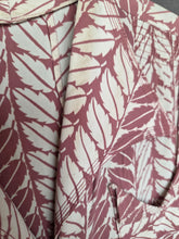 Load image into Gallery viewer, 1940s Dusky Pink and White Leaf Print Dress
