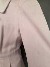 Load image into Gallery viewer, 1940s Rare Lilac/Dusky Pink Button Detail Suit
