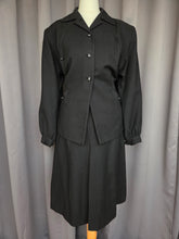 Load image into Gallery viewer, 1940s Black Suit With Button Cuffs

