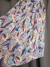 Load image into Gallery viewer, 1940s Blue Pink Leaf/Feather Crepe Dress
