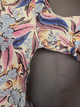 Load image into Gallery viewer, 1940s Blue Pink Leaf/Feather Crepe Dress
