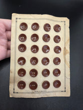 Load image into Gallery viewer, 1940s Deadstock Carded Brown Buttons
