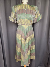 Load image into Gallery viewer, Late 1940s Green, Gold and Taupe Dress
