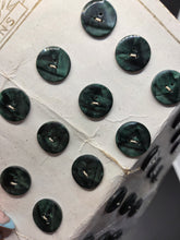 Load image into Gallery viewer, 1940s Deadstock Carded Green Buttons
