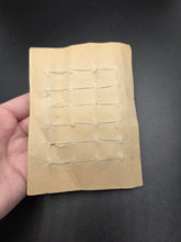 Load image into Gallery viewer, 1940s Deadstock Carded Clear Buttons
