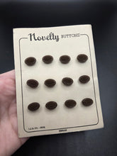 Load image into Gallery viewer, 1940s Deadstock Carded Brown Buttons
