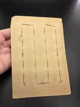 Load image into Gallery viewer, 1940s Deadstock Carded White Glass Buttons
