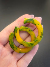Load image into Gallery viewer, 1940s Green and Yellow Marbled Bakelite Hoop Earrings
