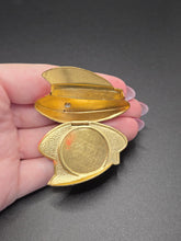 Load image into Gallery viewer, 1940s World War Two US Cap Locket Brooch
