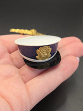 Load image into Gallery viewer, 1940s World War Two US Celluloid Cap Brooch
