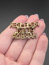 Load image into Gallery viewer, 1940s World War Two Pearl Harbour Brooch
