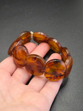 Load image into Gallery viewer, 1940s Root Beer Bakelite Stretchy Bracelet
