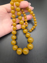 Load image into Gallery viewer, 1940s Olive Green Bakelite Beaded Necklace
