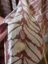 Load image into Gallery viewer, 1940s Dusky Pink and White Leaf Print Dress
