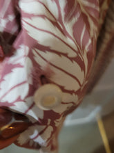 Load image into Gallery viewer, 1940s Dusky Pink and White Leaf Print Dress
