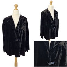 Load image into Gallery viewer, 1940s Black Velvet Jacket With Glass Buckle

