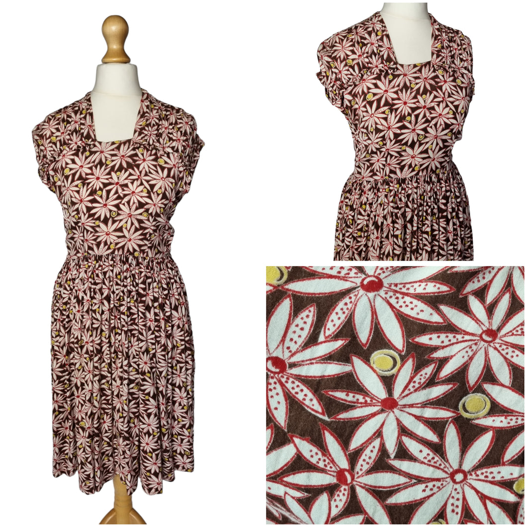 1940s Pink, Brown and Yellow Daisy Print Dress